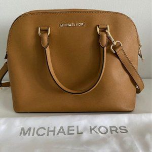 MICHAEL KORS — Cindy Dome Satchel in Peanut